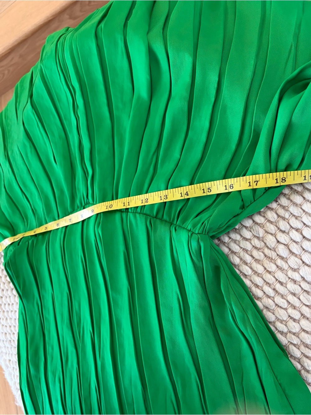 Zara RARE Infamous Green Dress Size Medium - Picture 8 of 16